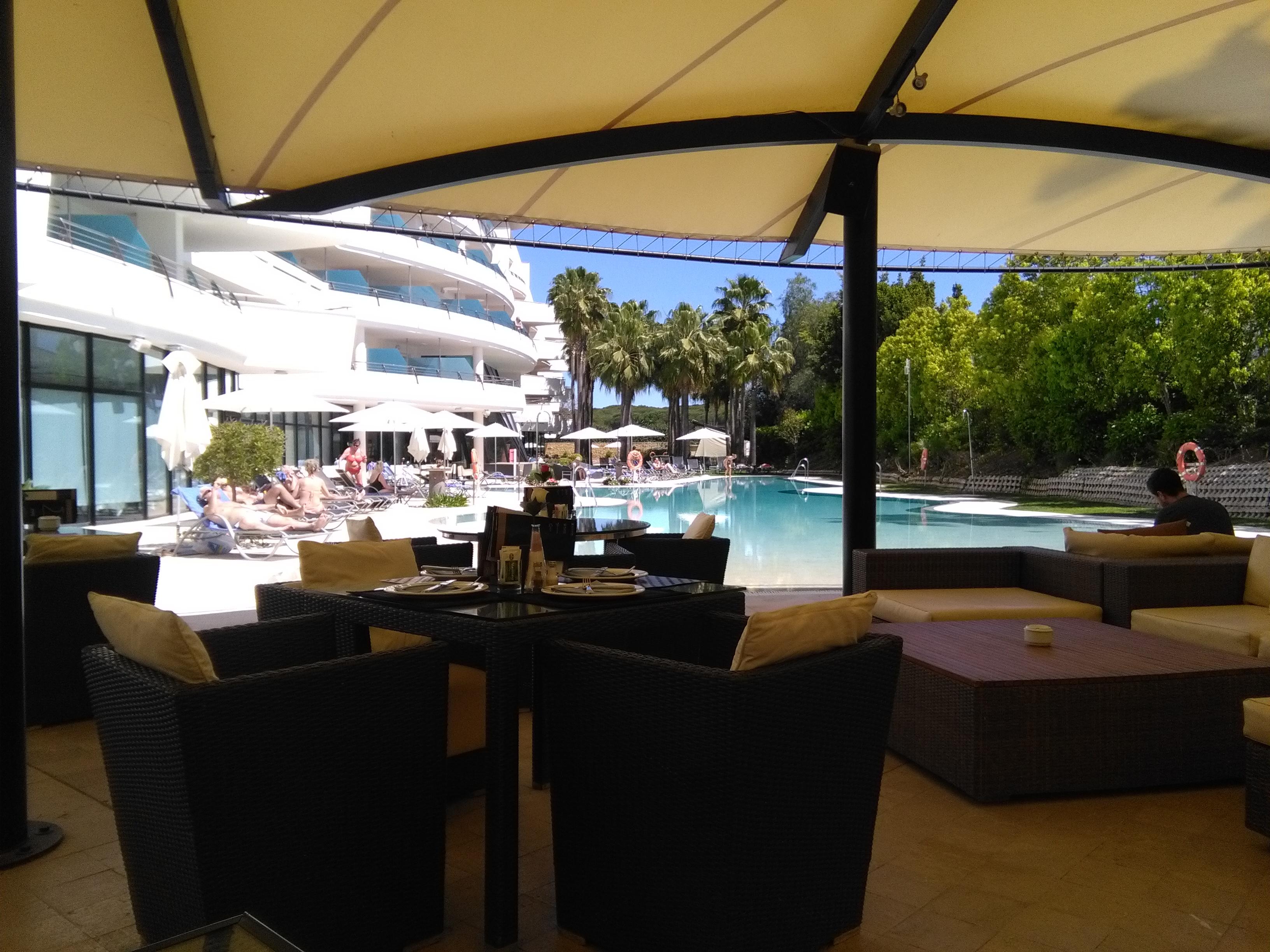 Senator Banus (Adults Only) Ξενοδοχείο Εστεπόνα Εξωτερικό φωτογραφία The pool at the hotel